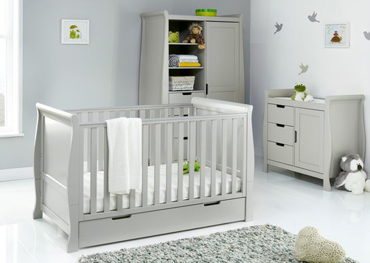 Stamford Classic Sleigh 3 Piece Room Set-Warm Grey