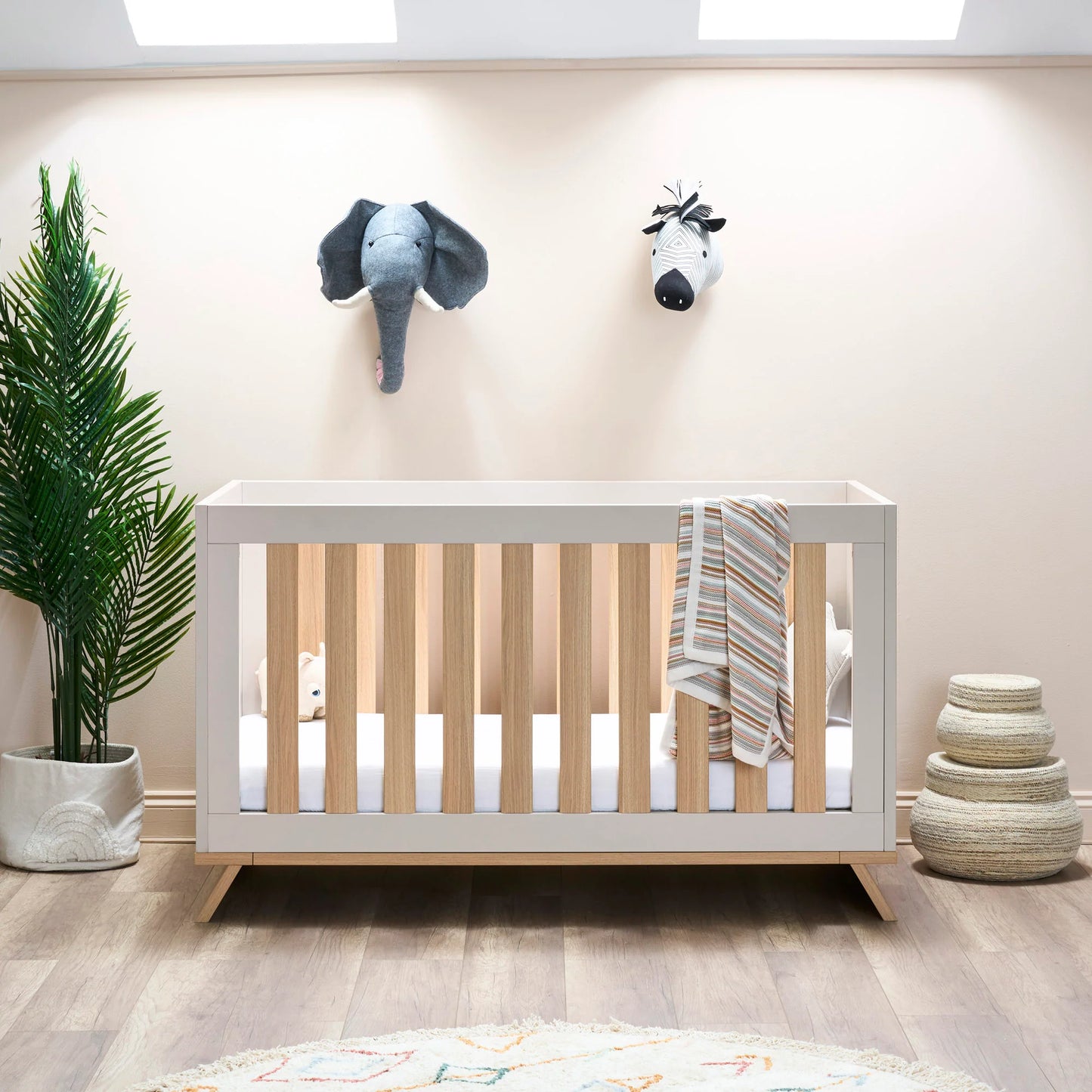OBaby Thea 2 Piece Nursery Set-Latte