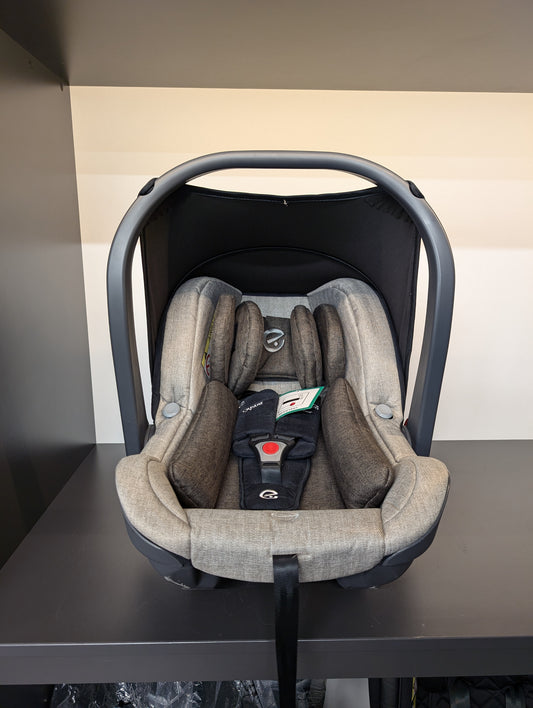 Oyster Capsule Car Seat-Pebble EX-DISPLAY